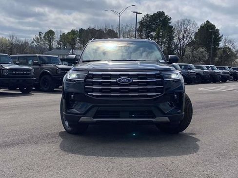 New 2026 Ford Explorer Active w/ Active Comfort Package AWD/4WD image 8