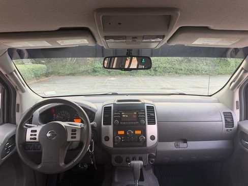 Used 2013 Nissan Frontier SV w/ SV Value Truck Pkg image 27