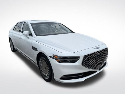 Used 2020 Genesis G90 5.0 Ultimate image 2