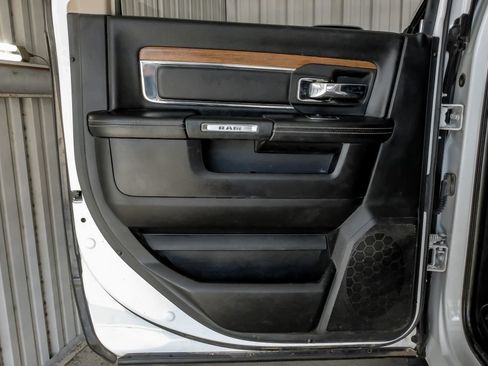 Used 2018 RAM 2500 Laramie AWD/4WD image 46