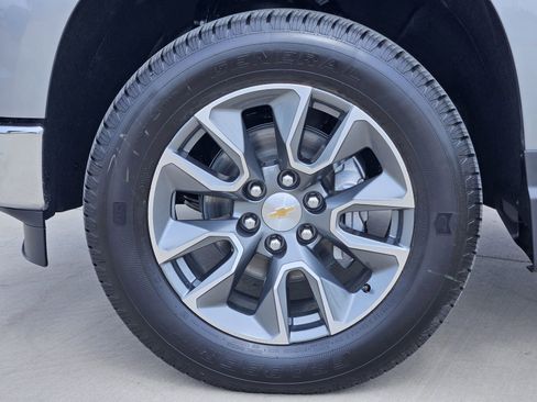 New 2026 Chevrolet Silverado 1500 LT w/ Texas Edition Plus AWD/4WD image 13