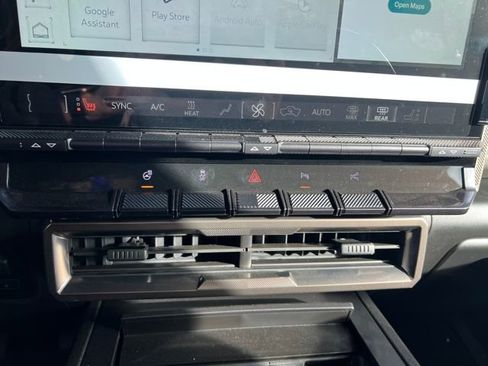 New 2025 GMC Hummer EV 2X w/ LPO, Dark Essentials Package image 14