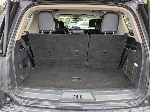 Used 2024 Ford Expedition XLT RWD image 13