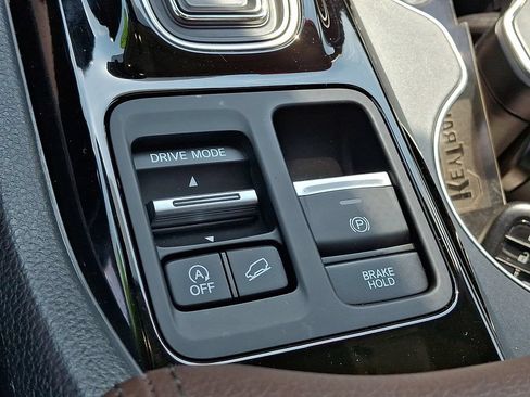 Used 2023 Honda Pilot Elite image 28