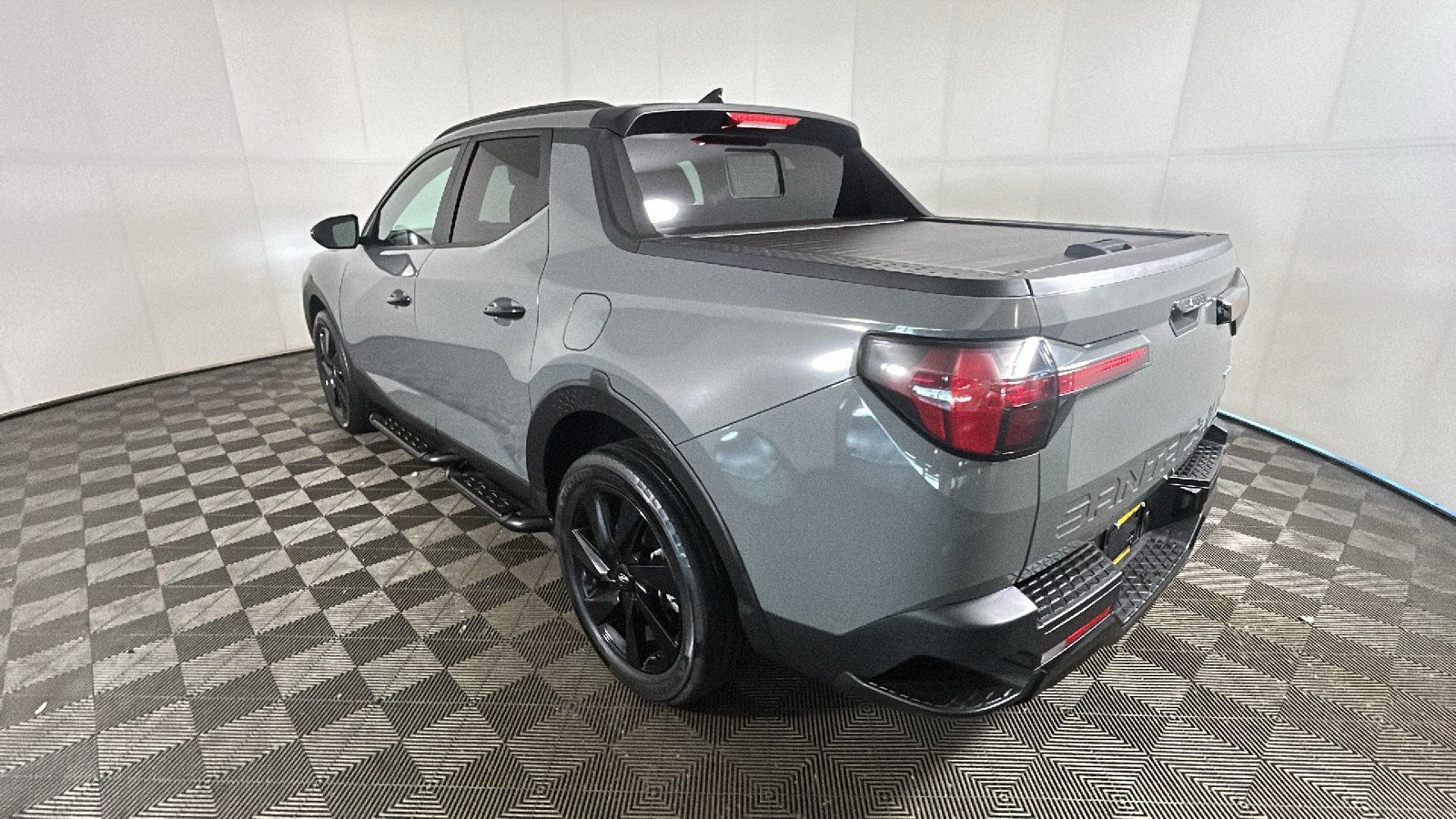 Used 2023 Hyundai Santa Cruz Night AWD/4WD image 5