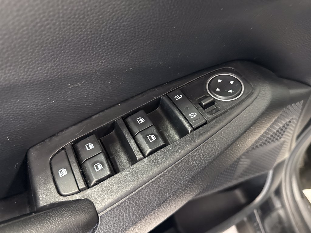 Used 2023 Kia Seltos S w/ Navigation Package AWD/4WD image 29