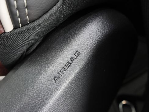 Used 2025 RAM 1500 Limited image 47