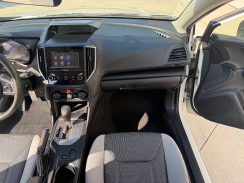 Used 2018 Subaru Crosstrek 2.0i AWD/4WD image 16