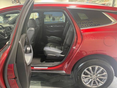 Used 2024 Buick Enclave Premium image 15