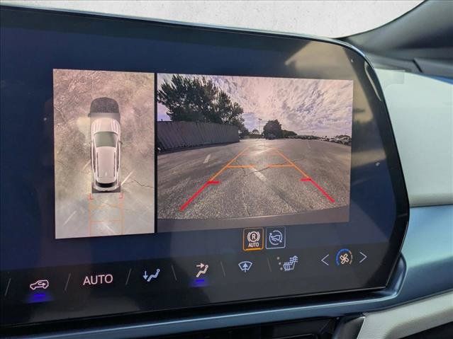 New 2026 Chevrolet Equinox EV LT AWD/4WD image 12