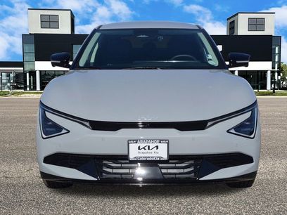 New 2025 Kia EV6 Wind