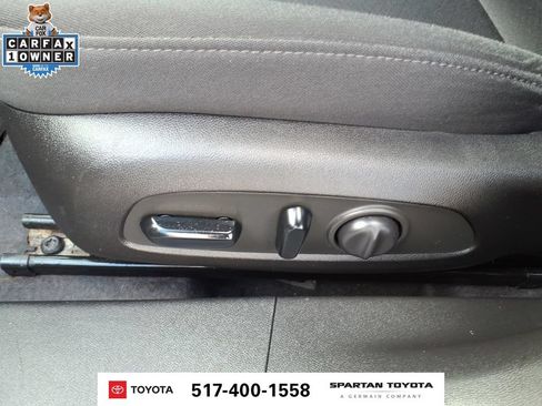 Used 2018 Chevrolet Malibu LT FWD image 17