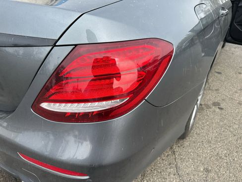 Used 2017 Mercedes-Benz E 300 E 300 image 21