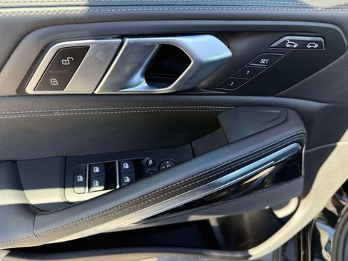 Used 2024 BMW X6 M60i image 39