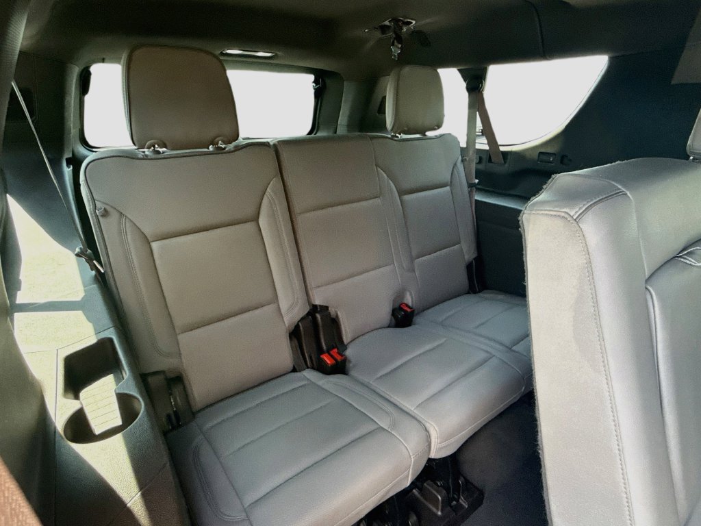 Used 2024 GMC Yukon XL SLT w/ SLT Premium Package AWD/4WD image 31