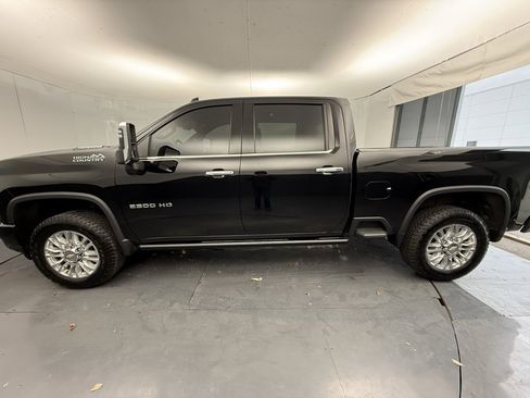 Used 2023 Chevrolet Silverado 2500 High Country w/ LPO, Hitch Package image 10