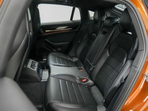 Certified 2025 Porsche Panamera 4 image 16