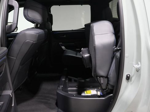 Used 2024 Toyota Tundra Platinum image 18