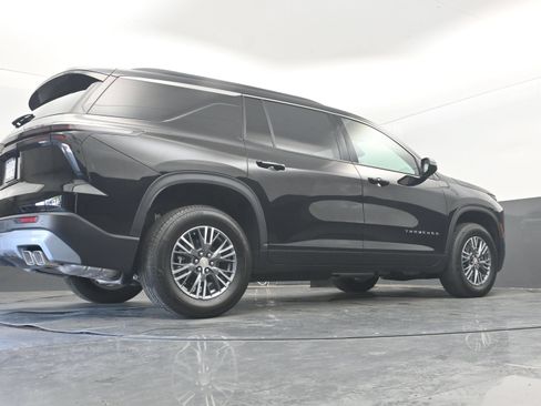 Certified 2026 Chevrolet Traverse LT FWD image 40