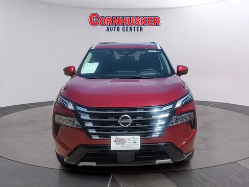 Used 2024 Nissan Rogue Platinum w/ Platinum Premium Package AWD/4WD image 2