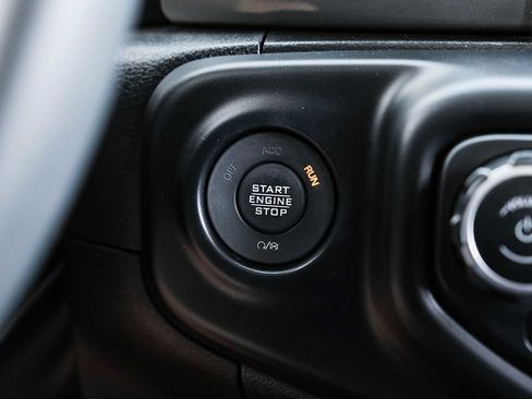 Used 2023 Jeep Wrangler Unlimited Sahara AWD/4WD image 39