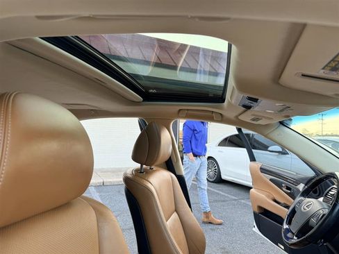 Used 2014 Lexus LS 460 w/ Comfort Package RWD image 15