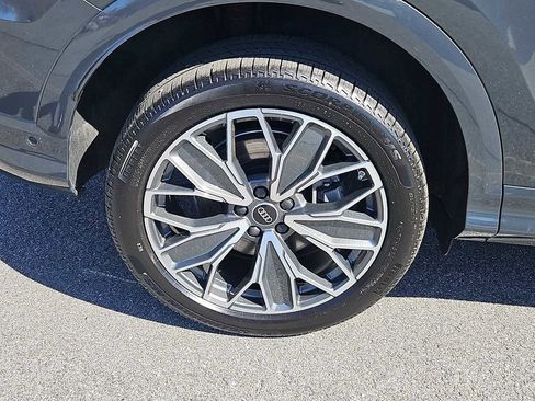 Certified 2025 Audi Q5 Premium w/ Premium Plus AWD/4WD image 8