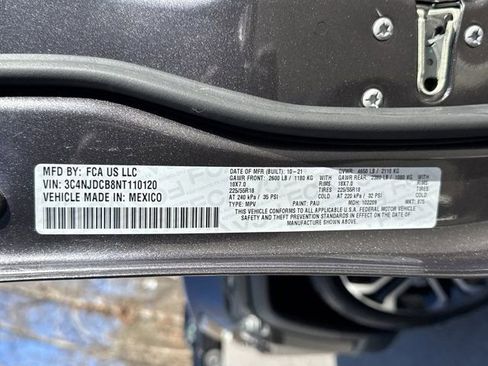 Used 2022 Jeep Compass Limited image 40