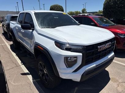 Used 2024 GMC Canyon Elevation w/ Trailering Package