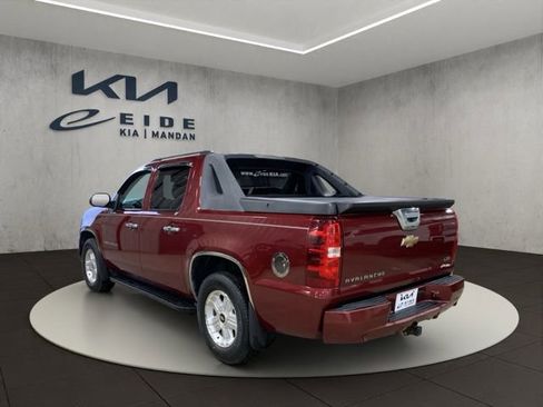 Used 2008 Chevrolet Avalanche LTZ w/ LTZ Preferred Equipment Group image 8
