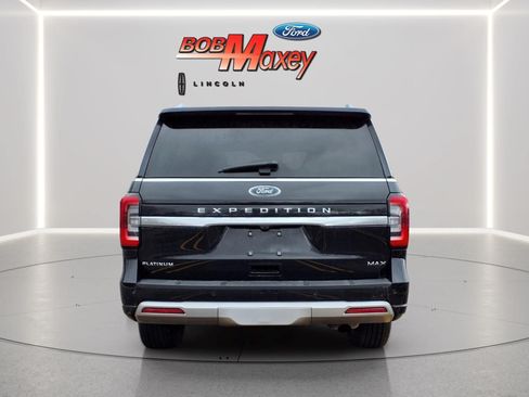 Used 2023 Ford Expedition Max Platinum AWD/4WD image 7