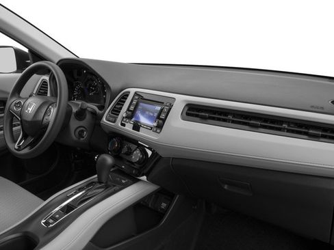 Used 2017 Honda HR-V LX image 17