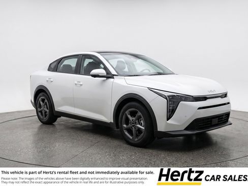 Used 2025 Kia K4 FWD image 1