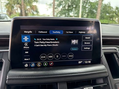 Used 2021 Chevrolet Tahoe Z71 w/ Luxury Package AWD/4WD image 45