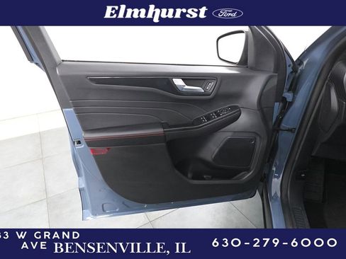 Used 2025 Ford Escape ST-Line w/ Equipment Group 301A image 8