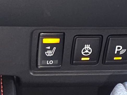 New 2026 Nissan Frontier PRO-4X w/ Pro-4x Convenience Package image 5