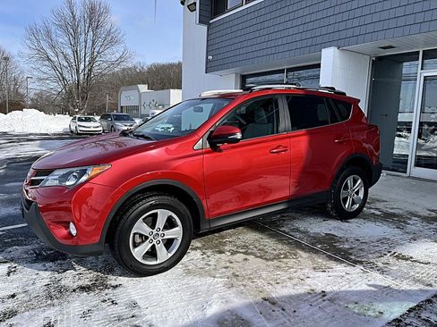 Used 2015 Toyota RAV4 XLE AWD/4WD image 3