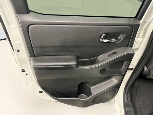 Used 2026 Nissan Frontier SV AWD/4WD image 26