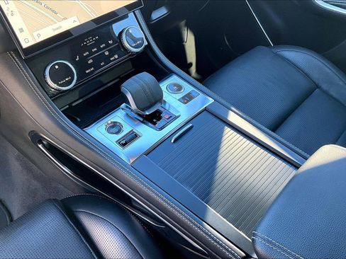 Used 2024 Jaguar F-PACE R-Dynamic S image 18