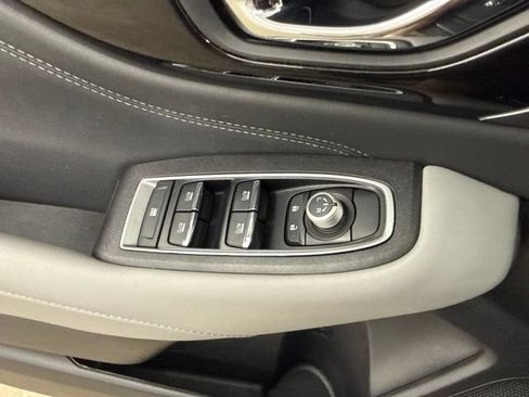 Used 2025 Subaru Outback Limited XT AWD/4WD image 37