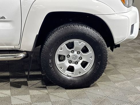 Used 2012 Toyota Tacoma PreRunner w/ SR5 Pkg RWD image 21