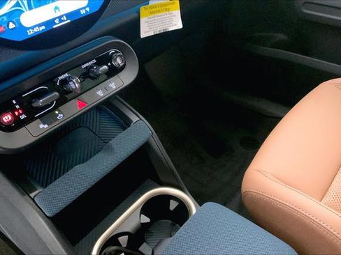 Used 2025 MINI Cooper Countryman S w/ Comfort Package Max image 6