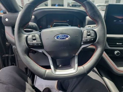 Used 2025 Ford Explorer ST-Line AWD/4WD image 13