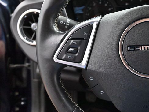 Used 2016 Chevrolet Camaro LT RWD image 18