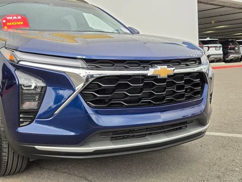 Certified 2024 Chevrolet Trax LT w/ Driver Confidence Package FWD image 8