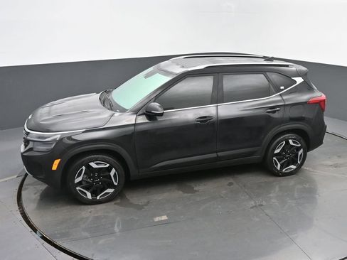 Used 2025 Kia Seltos SX w/ SX Sunroof Package image 39