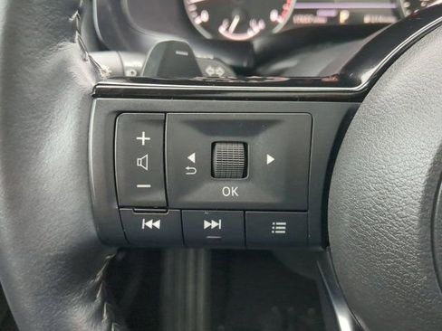 Used 2025 Nissan Pathfinder SL w/ SL Premium Package FWD image 25