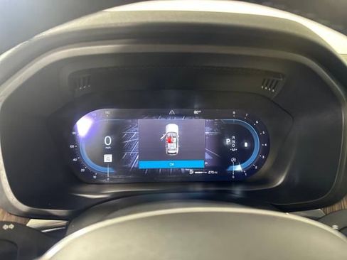 Used 2022 Volvo XC60 B5 Momentum image 17