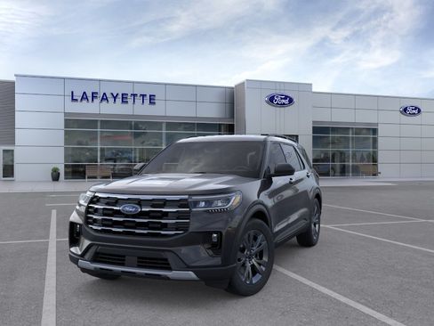 New 2026 Ford Explorer Active w/ Active Comfort Package AWD/4WD image 2