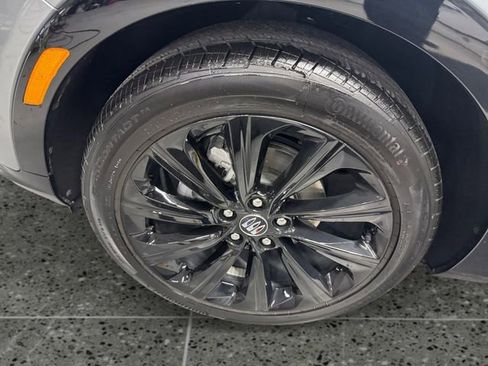 Used 2024 Buick Envista Sport Touring w/ Convenience I Package FWD image 27